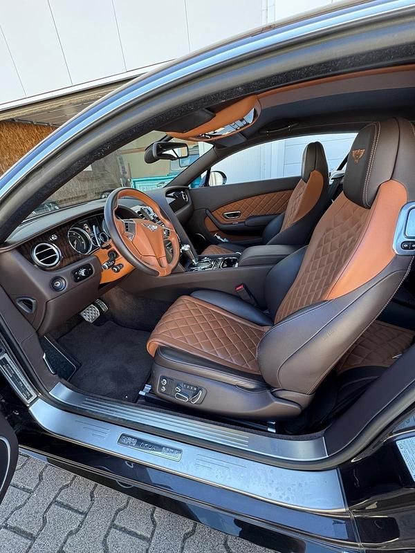 Brugt Bentley Continental GT 535 HK (393 kW) 2017 Brun Coupe
