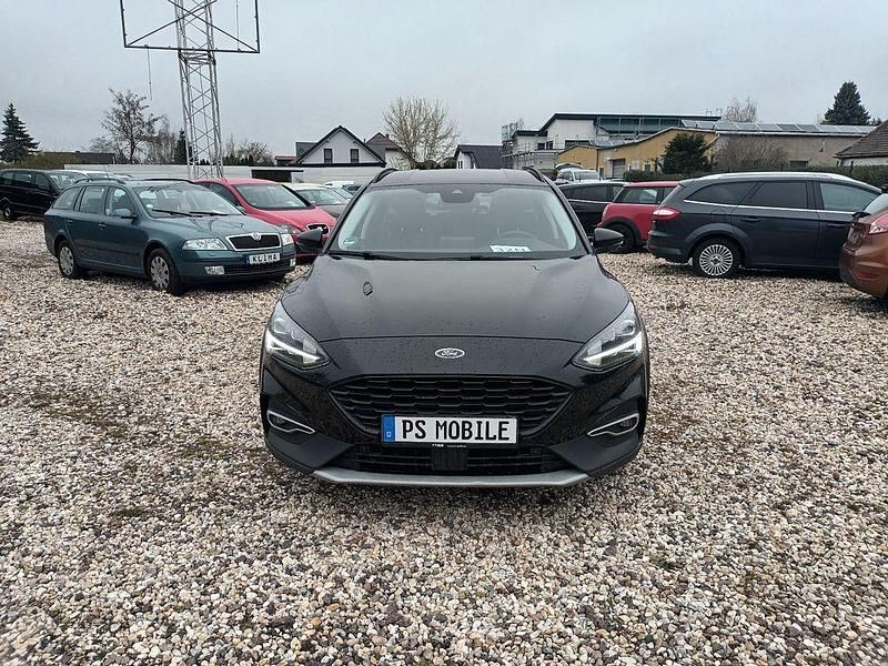 Second-hand Ford Focus Active 150 CP (110 kW) 2020 Negru Break