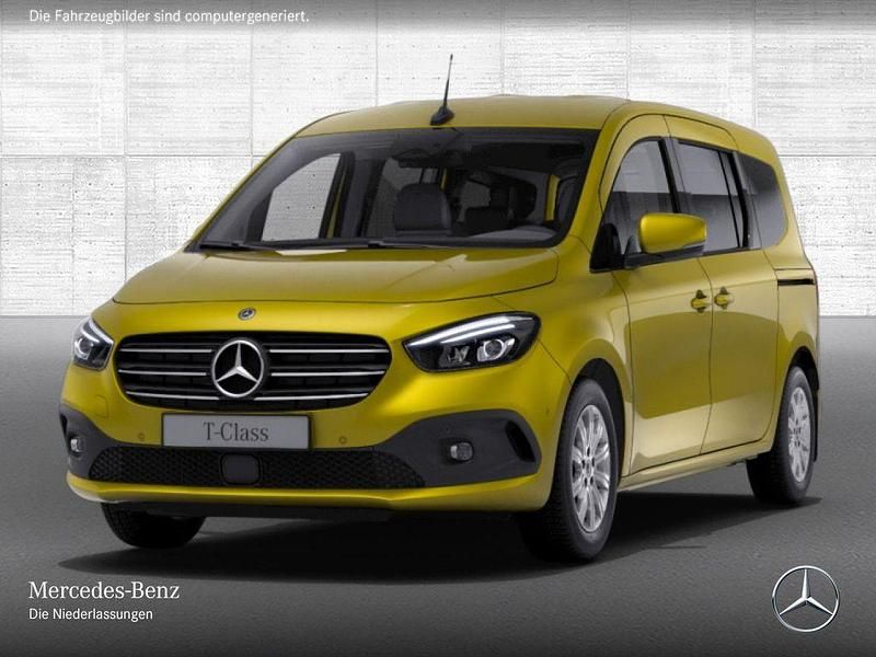 Gebraucht Mercedes T180 Progressive 131 PS (96 kW) 2024 Gelb Van / Kleinbus