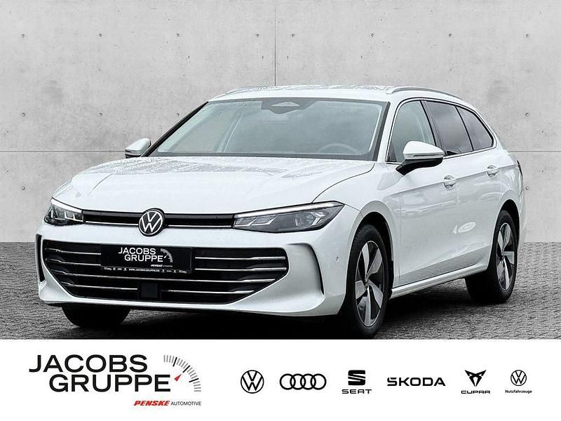 Weiß Gebraucht 2025 VW Passat Business Kombi | 36.430 € (Superpreis) - Bild 1/4