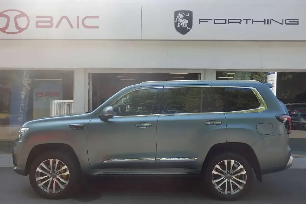 Neu Baic BJ60 256 PS (188 kW) 2026 Grün SUV