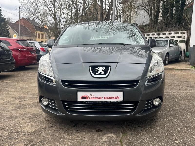 Gebraucht Peugeot 5008 Premium 109 PS (80 kW) 2009 Grau Van / Kleinbus