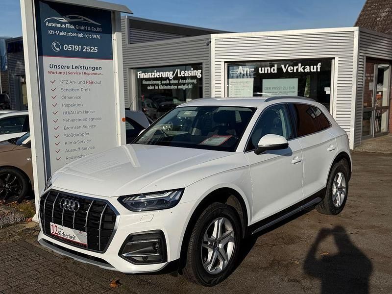 Ibisweiß (metallic) Gebraucht 2021 Audi Q5 Advanced SUV | 31.250 € (Fairer Preis) - Bild 1/4