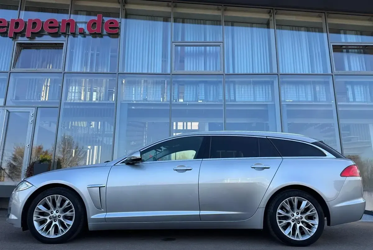Gebraucht Jaguar XF Sportbrake 200 PS (147 kW) 2013 Silber Kombi
