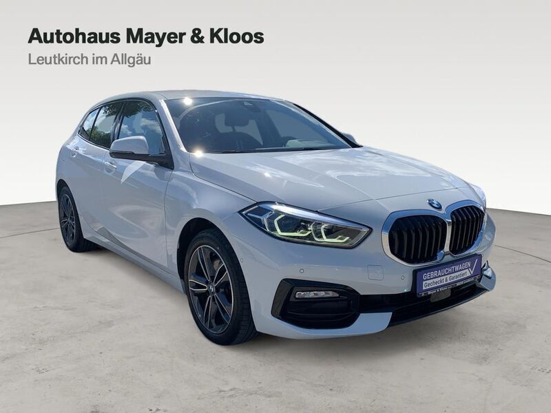 Weiß Gebraucht 2022 BMW 118 Sport Line Kleinwagen | 24.890 € (Fairer Preis) - Bild 1/4
