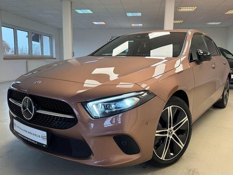 Gebraucht Mercedes A250 Progressive 218 PS (160 kW) 2022 Gold Limousine