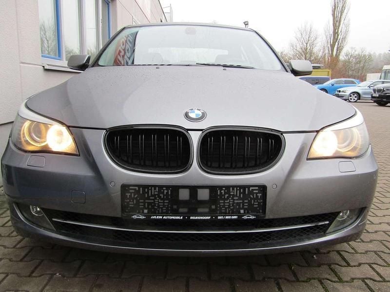 Gebraucht BMW 523 190 PS (139 kW) 2008 Spacegrau metallic Limousine