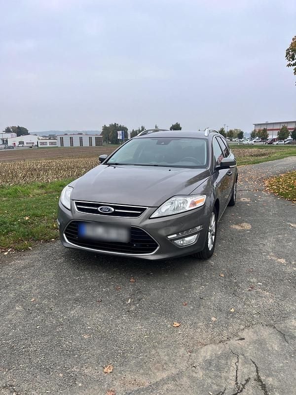 Beige Gebraucht 2011 Ford Mondeo Kombi | 2.200 € (Superpreis) - Bild 1/4
