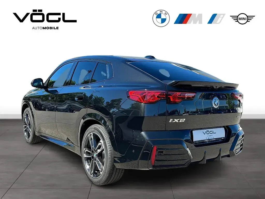 Neu BMW iX2 M Sport 225 kW (306 PS) 2026 Saphirschwarz SUV