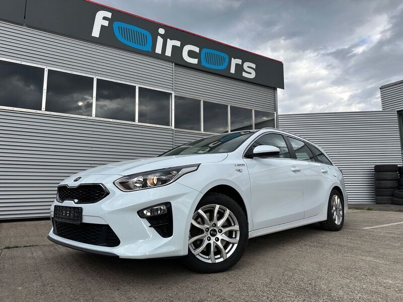 Weiß Gebraucht 2020 Kia Ceed Sportswagon Kombi | 13.990 € (Superpreis) - Bild 1/4