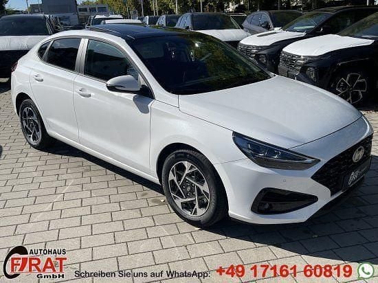 Serenity white Neu 2025 Hyundai i30 Limousine | 25.900 € (Guter Preis) - Bild 1/4