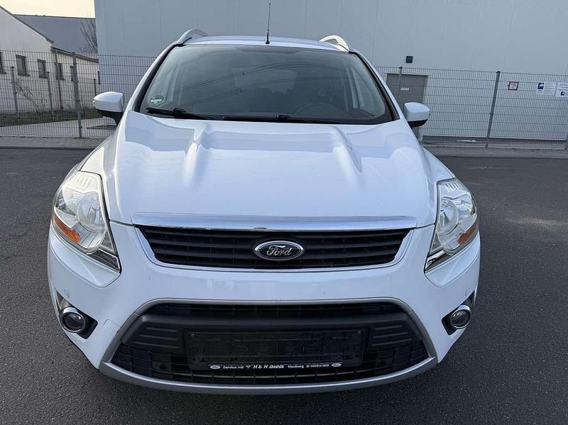 Gebraucht Ford Kuga Trend 136 PS (100 kW) 2009 Frostweiß SUV