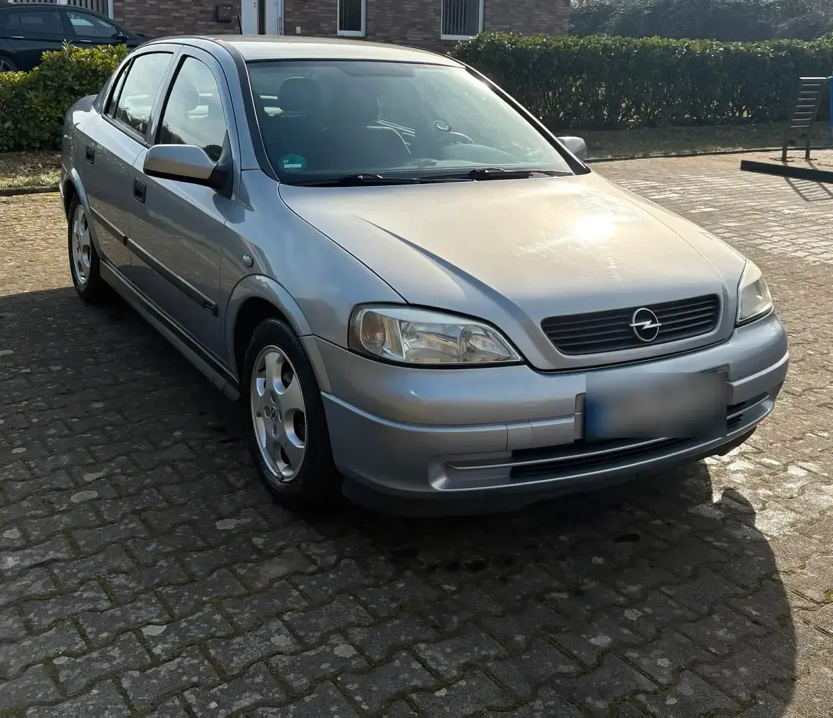 Gebraucht Opel Astra 104 PS (76 kW) 2000 Andere farben Limousine