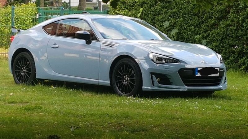 Grau Gebraucht 2019 Subaru BRZ Coupé | 26.990 € (Fairer Preis) - Bild 1/4