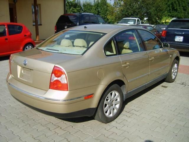 Gebraucht VW Passat 150 PS (110 kW) 2001 Gold metallic Limousine