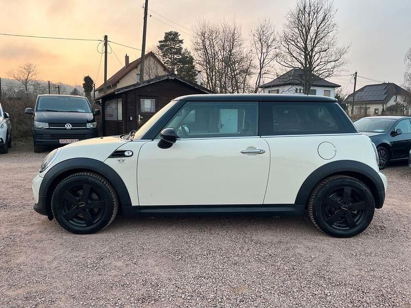 Gebraucht Mini Cooper 122 PS (89 kW) 2011 Weiß Kleinwagen