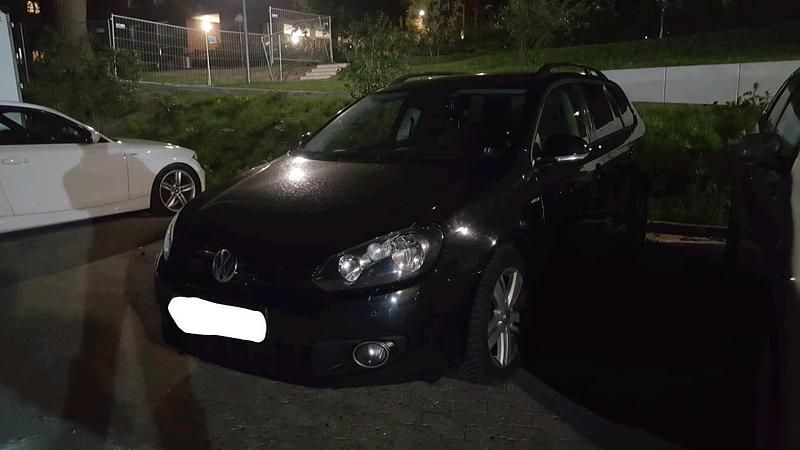 Schwarz Gebraucht 2013 VW Golf VII Kombi | 6.100 € (Superpreis) - Bild 1/4