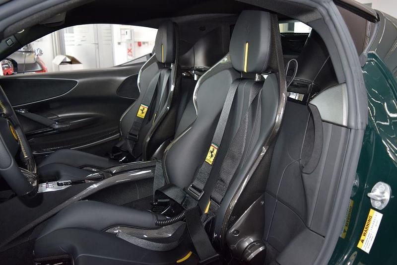 Second-hand Ferrari SF90 999 CP (734 kW) 2021 Verde Berlinǎ