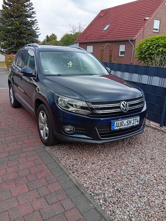 Blau Gebraucht 2015 VW Tiguan Sportline SUV | 9.500 € (Superpreis) - Bild 1/4