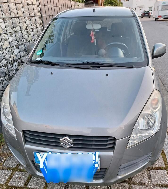 Grau Gebraucht 2012 Suzuki Splash Kleinwagen | 3.000 € (Guter Preis) - Bild 1/4