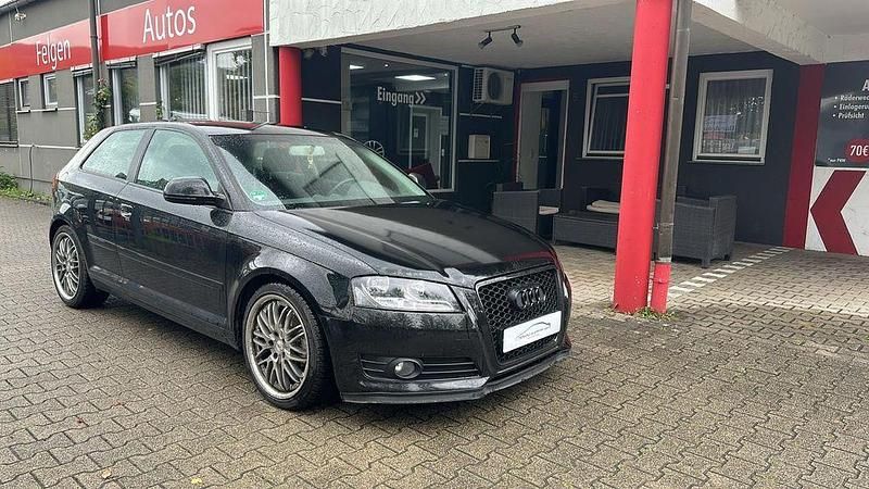Silber Gebraucht 2009 Audi A3 Ambition Limousine | 3.700 € (Superpreis) - Bild 1/4