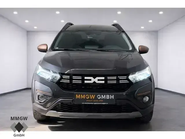 Gebraucht Dacia Jogger Extreme 110 PS (80 kW) 2024 Schwarz Van / Kleinbus
