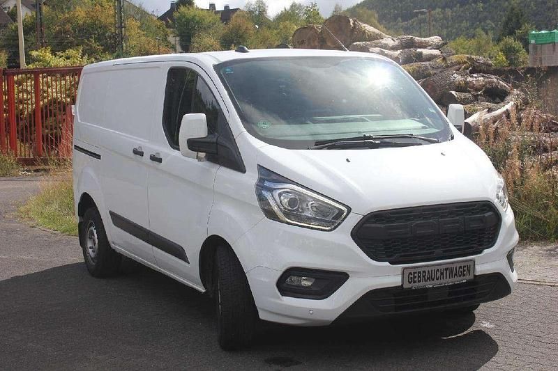 Gebraucht Ford Transit Custom Trend 131 PS (96 kW) 2020 Frostweiß Van / Kleinbus