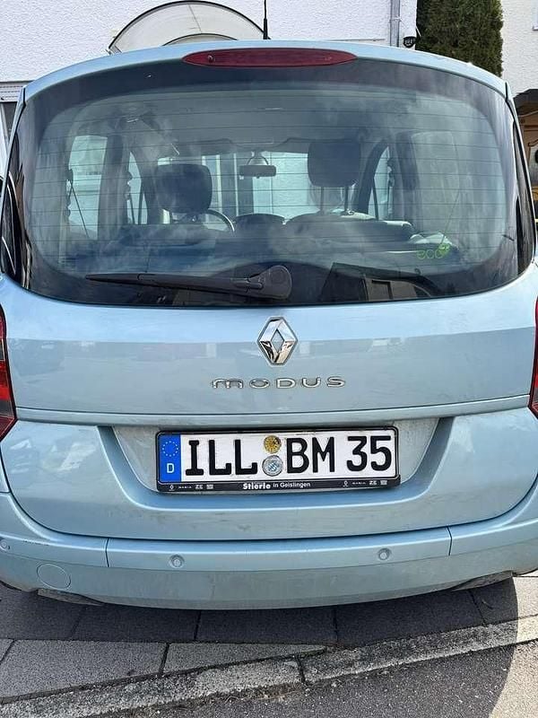 Second-hand Renault Modus Expression 65 CP (47 kW) 2009 Monovolum