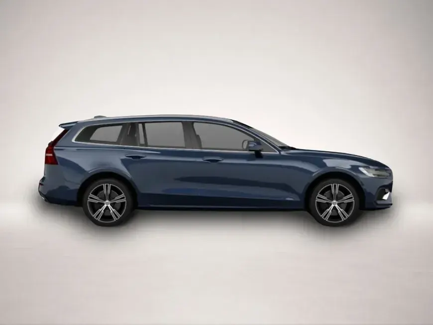 Gebraucht Volvo V60 Plus 197 PS (144 kW) 2025 Blau Kombi