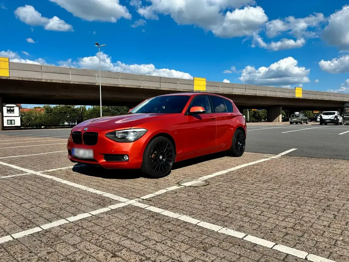 Gebraucht BMW 116 136 PS (100 kW) 2014 Orange Kleinwagen