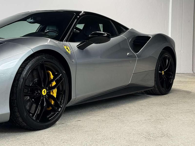 Gebraucht Ferrari 488 669 PS (492 kW) 2018 Grigio titanio Coupé