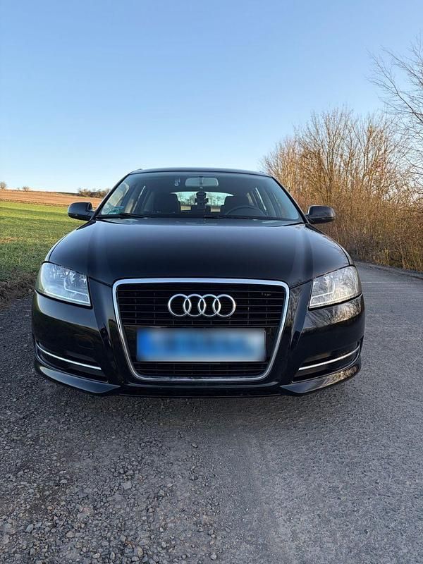 Gebraucht Audi A3 Ambiente 105 PS (77 kW) 2011 Schwarz Kleinwagen