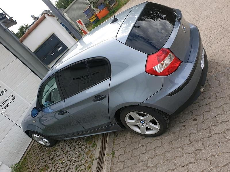 Gebraucht BMW 116 116 PS (85 kW) 2005 Grau Kleinwagen