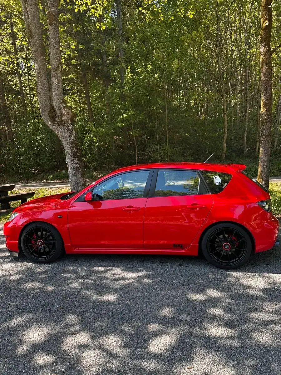 Gebraucht Mazda 3 270 PS (198 kW) 2008 Rot Limousine