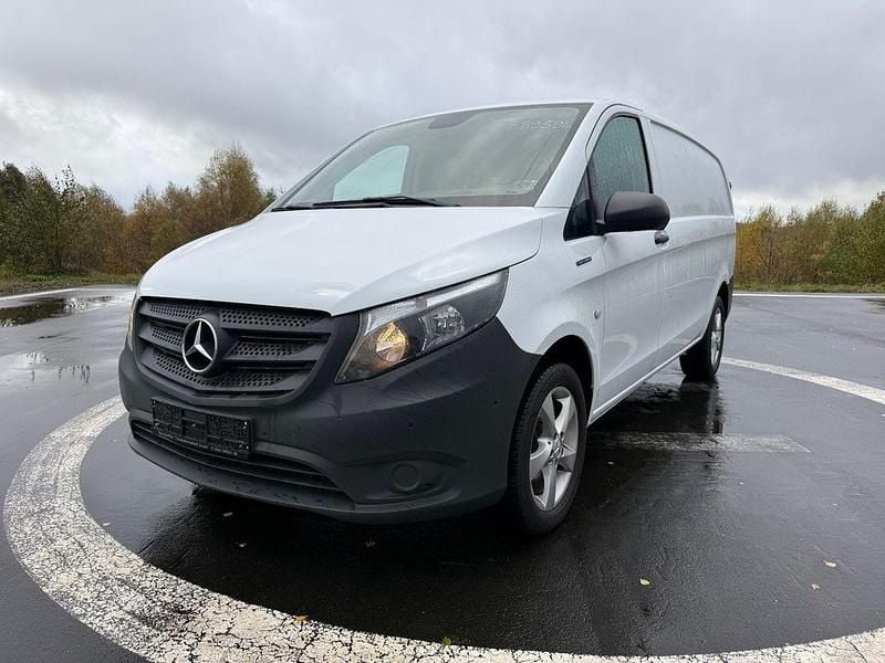 Weiß Gebraucht 2022 Mercedes e-Vito Van | 14.470 € (Superpreis) - Bild 1/4