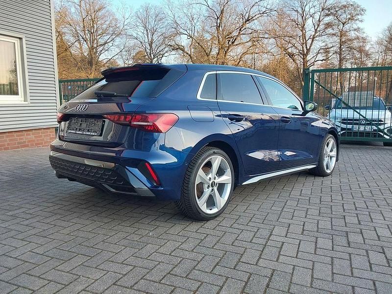 Gebraucht Audi A3 S-Line 150 PS (110 kW) 2024 Navarrablau Limousine