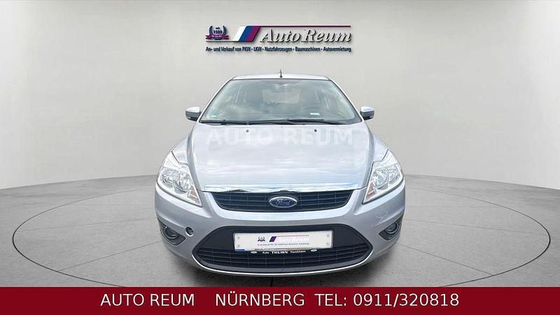 Gebraucht Ford Focus 101 PS (74 kW) 2011 Silber Limousine