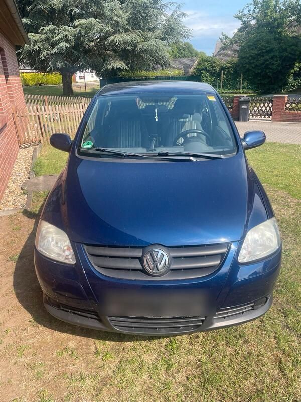 Blau Gebraucht 2006 VW Fox Kleinwagen | 600 € (Superpreis) - Bild 1/4
