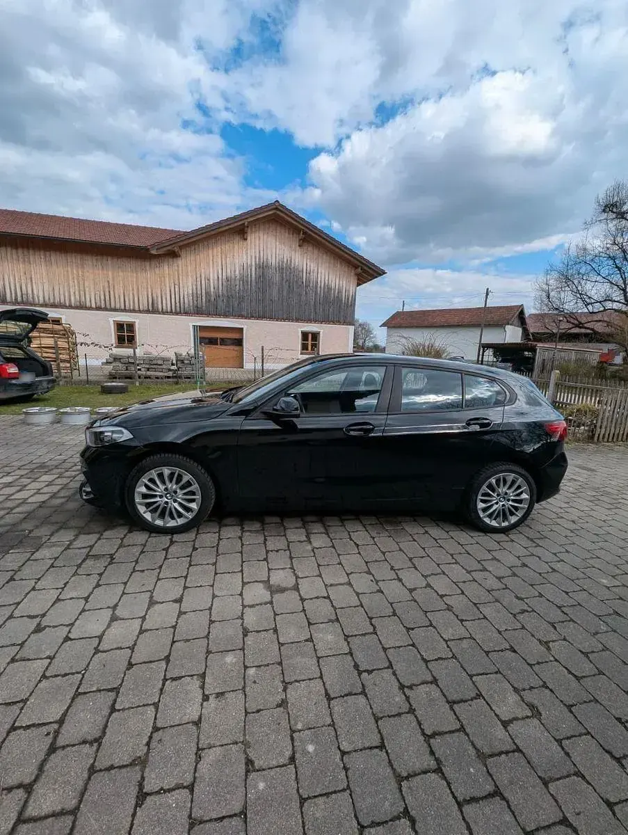 Gebraucht BMW 116 Advantage 116 PS (85 kW) 2020 Schwarz Kleinwagen