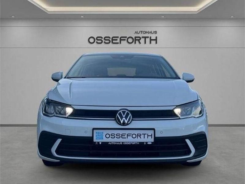 Gebraucht VW Polo Life 80 PS (58 kW) 2024 Weiss Kleinwagen