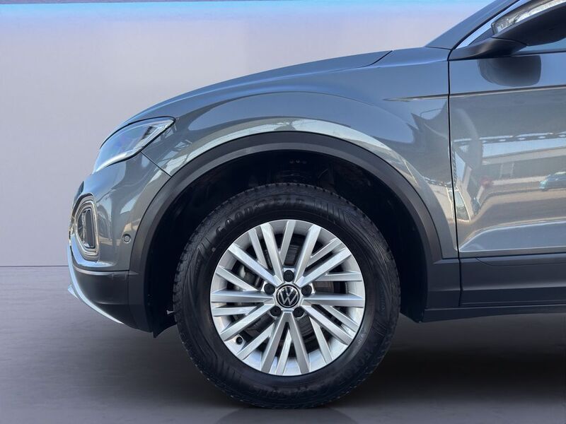 Gebraucht VW T-Roc Life 116 PS (85 kW) 2024 Grau SUV