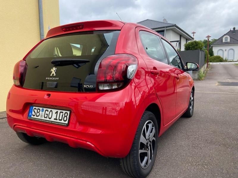 Rot Gebraucht 2016 Peugeot 108 Allure Kleinwagen | 6.790 € (Fairer Preis) - Bild 1/4