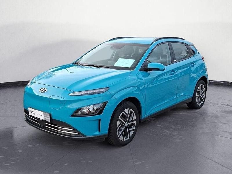 Gebraucht Hyundai Kona 100 kW (136 PS) 2021 Blau SUV