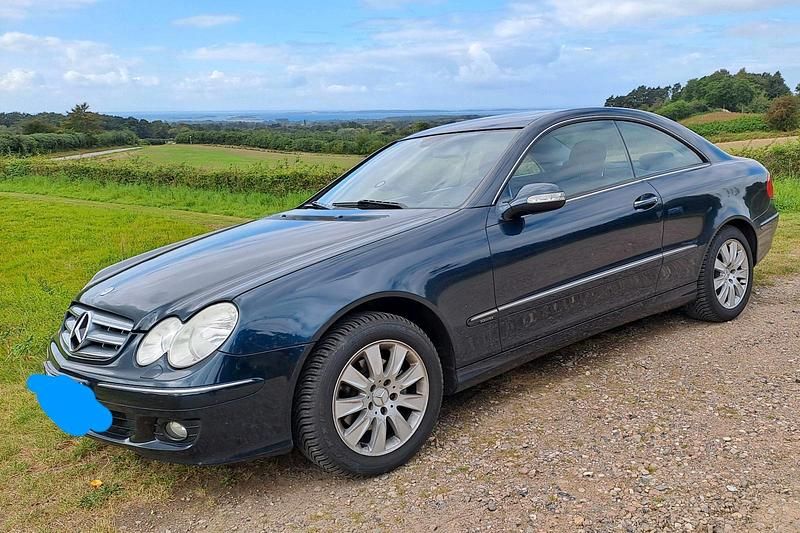 Schwarz Gebraucht 2005 Mercedes CLK200 Elegance Coupé | 5.900 € (Fairer Preis) - Bild 1/4