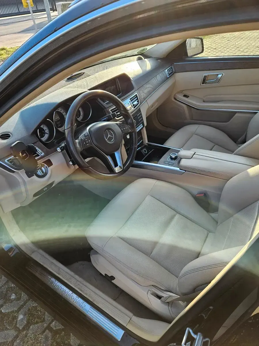 Gebraucht Mercedes E200 136 PS (100 kW) 2016 Schwarz Kombi