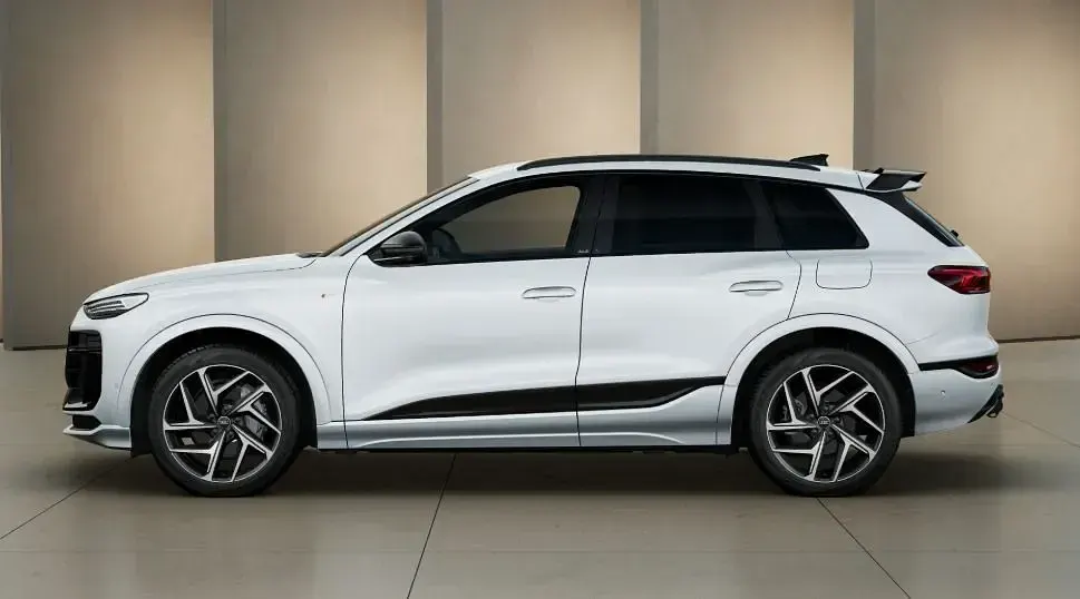 Neu Audi Q6 e-tron Business 225 kW (306 PS) 2026 Gletscherweiß metallic SUV