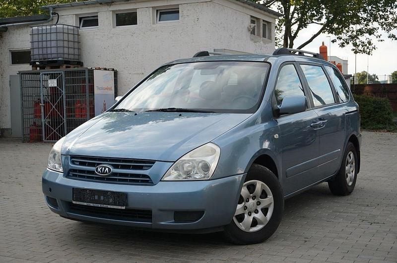Blau Gebraucht 2009 Kia Carnival LX Van / Kleinbus | 2.350 € (Fairer Preis) - Bild 1/4