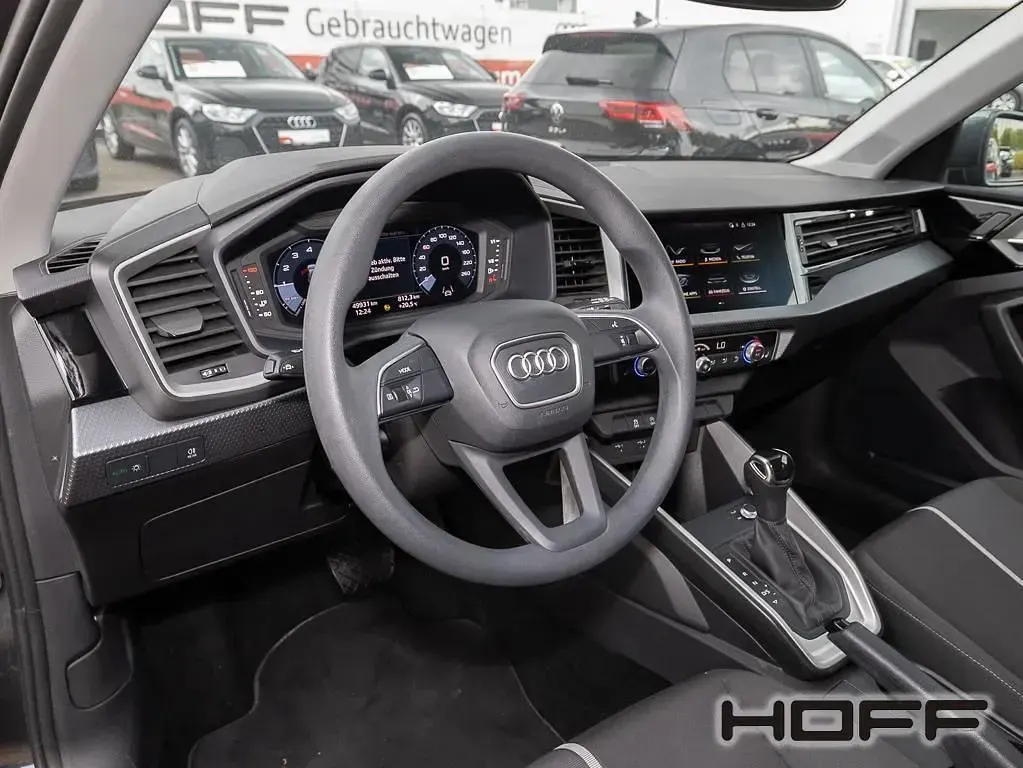Gebraucht Audi A1 Sportback Advanced 110 PS (80 kW) 2021 Manhattangrau metallic Kleinwagen