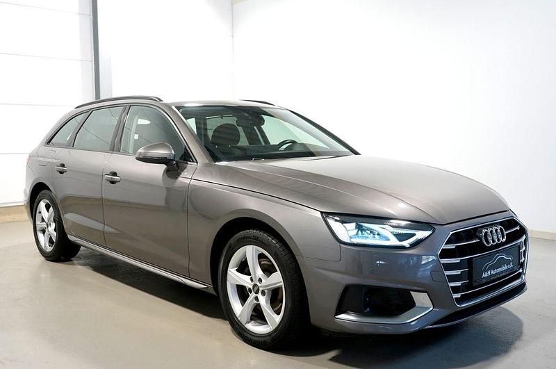 Grau Gebraucht 2022 Audi A4 Ambiente Kombi | 23.890 € (Guter Preis) - Bild 1/4