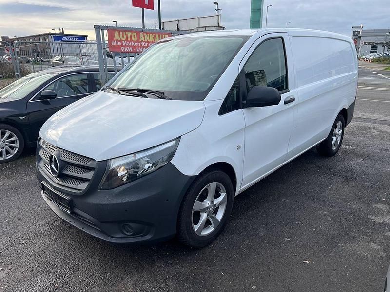 Weiß Gebraucht 2021 Mercedes Vito Van | 15.700 € (Superpreis) - Bild 1/4